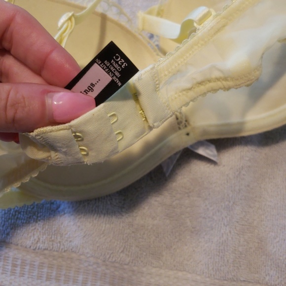 Bra - Picture 2 of 2